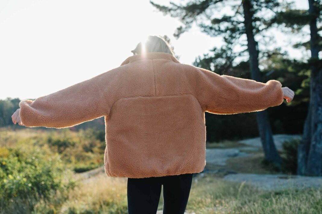 Unveiling the Luxurious Warmth of Sherpa Fabric: Your Ultimate Guide to Cozy